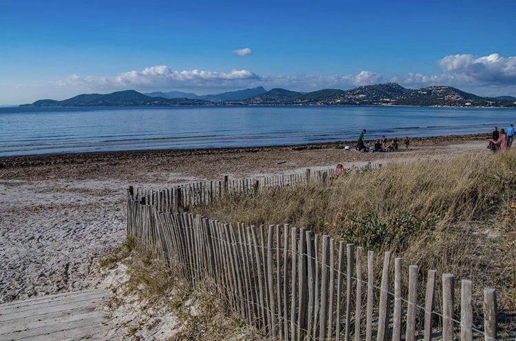La Badine 5P Plage Piscine Clim Jacuzzi Parc Luxuriant Hyères Екстериор снимка