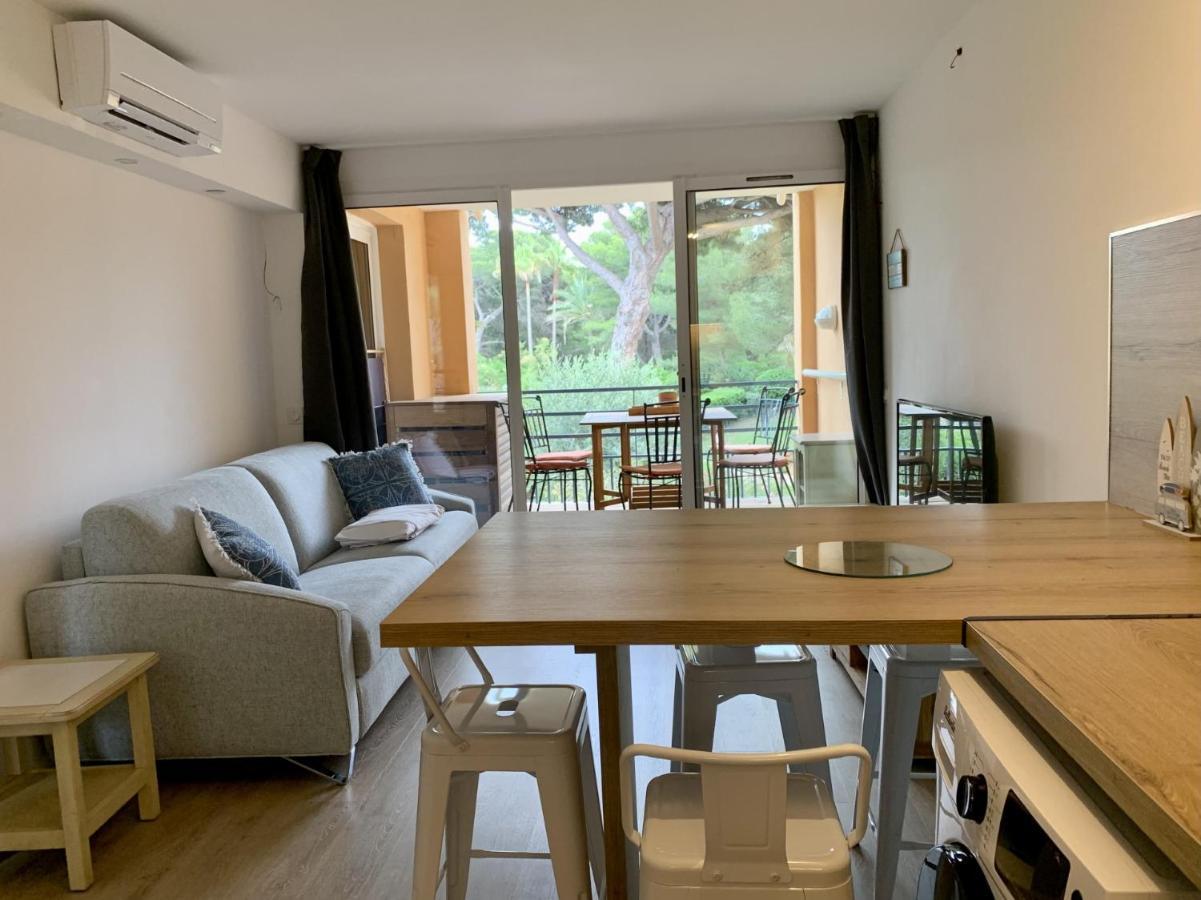 La Badine 5P Plage Piscine Clim Jacuzzi Parc Luxuriant Hyères Екстериор снимка