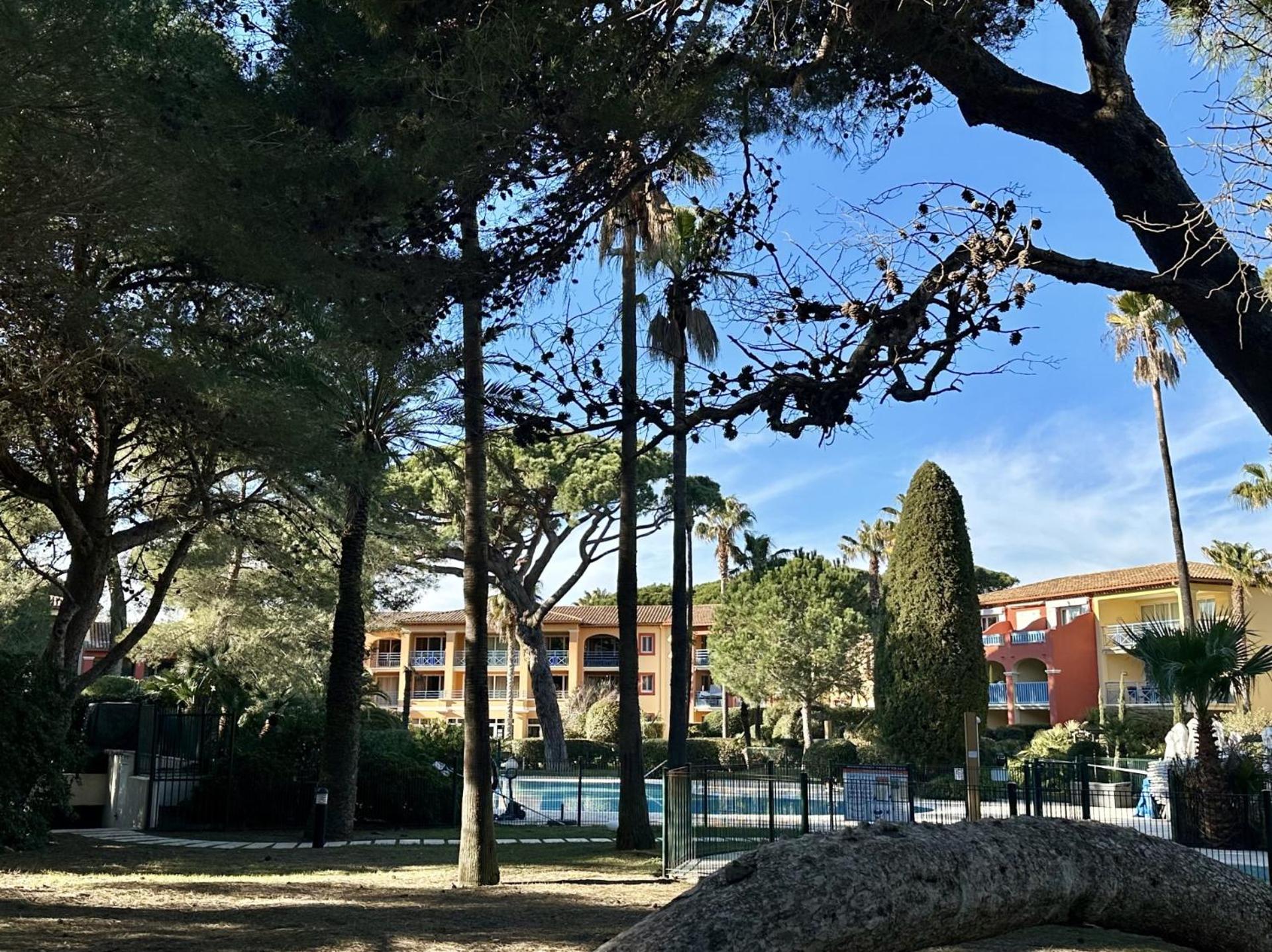 La Badine 5P Plage Piscine Clim Jacuzzi Parc Luxuriant Hyères Екстериор снимка